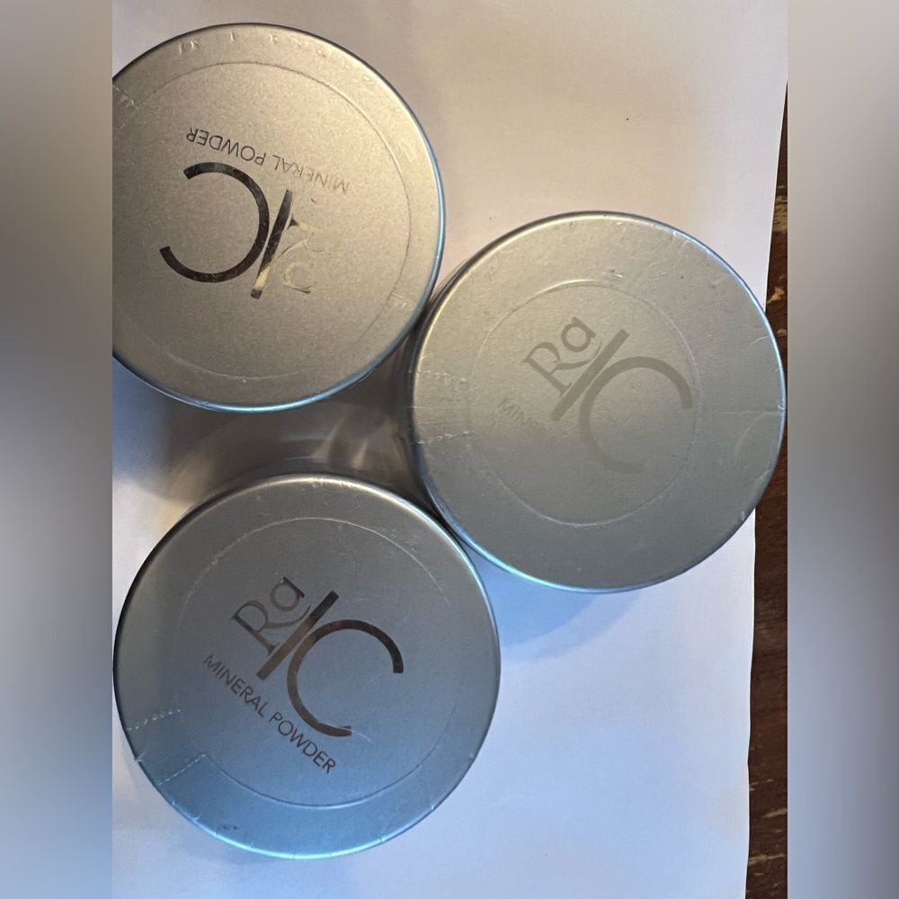 Rhonda Allison RA IllumiColour Mineral Powder moonlight
